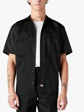Dickies Black Short-Sleeve Shirt with Logo Patch 3XL